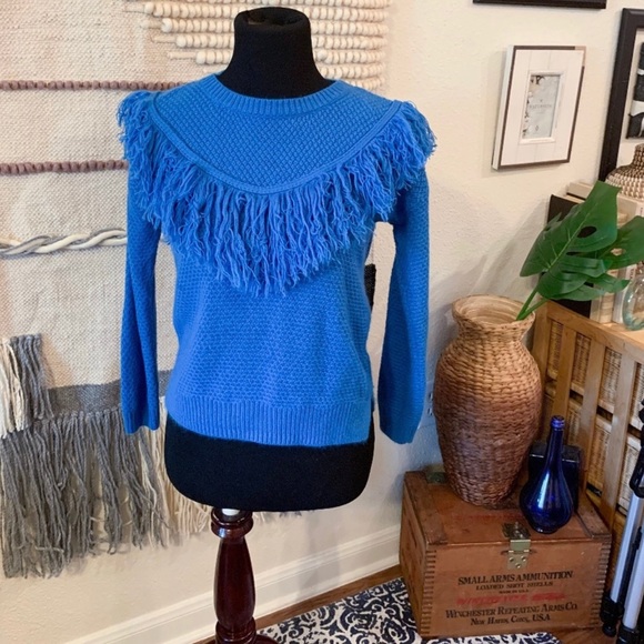 Very Cute Blue Sweater - Picture 2 of 2